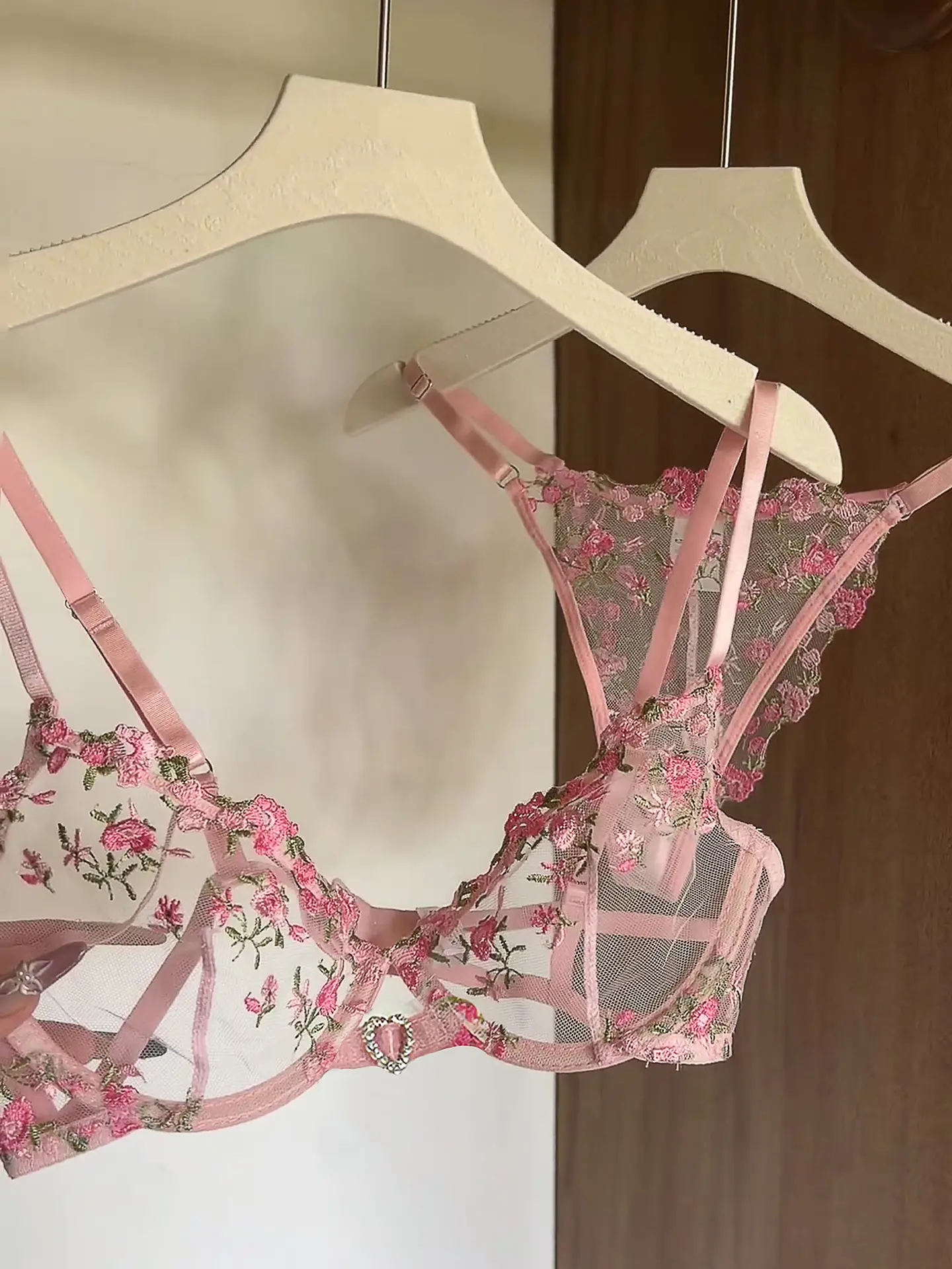Women's Blush Pink 2-Piece Lingerie Set - French Romantic Floral Embroidered Mesh, Underwire Push-Up, Elegant Sexy Style, Valentine's Gift, Pool Parties, Elegance, Chic, Push-Up Bra, Floral Print