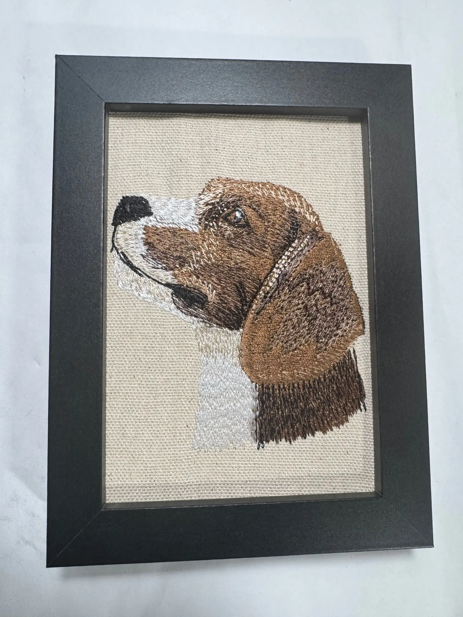 Beagle Hound Dog Breed Machine-Embroidered Print, Framed or Unframed Option, Personalized Dog Lover Gift, Tabletop Home Office Decoration