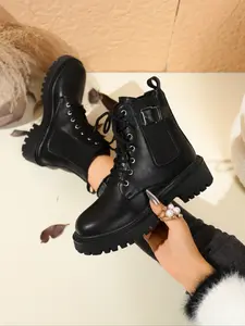 Durable platform boots for daily wear, perfect for casual outfits, featuring laces, metal buckles, Rubber, breathable uppers suitable for street style and everyday commuting, anti-slip and wear-resistant properties