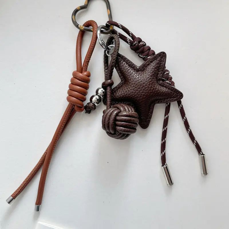 Retro star keychain knot love buckle, Trendy Cute Keychain, Keychain Kawaii, personalized creative shape practical pendant ornaments, Medela DIY knot keychain pendant chain bag, small exquisite all-match bag pendant, Key Rings, Cute Keychains For Car Keys