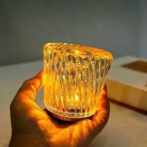 1pc Crystal Table Lamp, Battery Operated Portable Crystal LED Night Light, USB Rechargeable Decorative LED Light Atmosphere Lighting for Dinner/Bars/Game room/Living Room/Bedroom, LED Mood Light