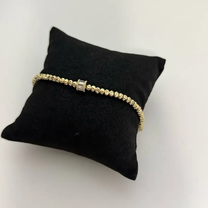 Pulsera con balines dorados adjustable de size 6.5 a 7.5