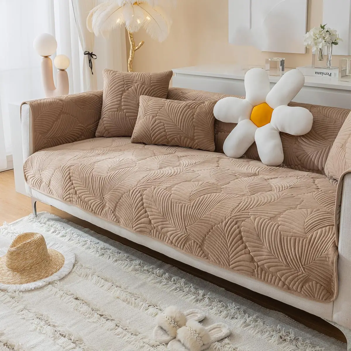 Solid Color Leaf Quilted Sofa Towel, 1 Count Non-slip Soft Comfortable Sofa Cover, Couch Cover for Living Room Bedroom Home Decor