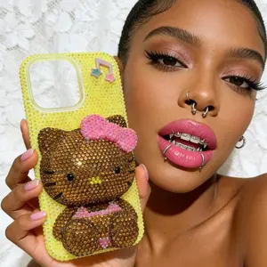 Christmas Hello Kitty Rhinestone Crystal Phone Case Chain For iPhone17 16 15 14 13 12 11Pro Max X Xs XR 7 8 Plus Transparent
