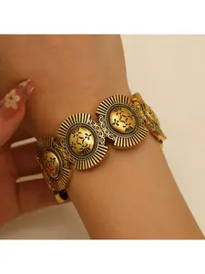 Bohemian Ethnic Retro Alloy Elastic Bracelet Women's Boho Style Vintage Jewelry Adjustable Cuff Bangle