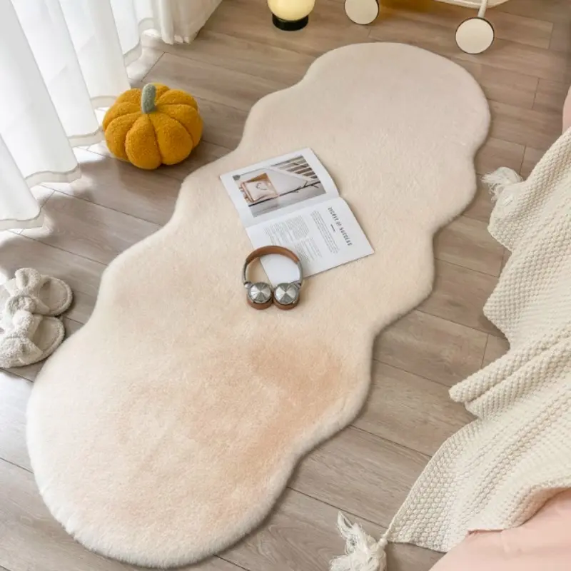 1 Piece Rabbit Hair Velvet Rug, Indoor Bedside Mat, Bedroom Sofa Living Room Carpet, Home Decor Rugs, Modern Indoor Rug, Contemporary Rugs, Non Slip Rugs, Wave Shape, Anti-Slip Silicone Backing