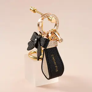 Creative Bow Keychain Pendant, PU Leather Car Key Chain Lock Ring, Elegant Bag Charm, Keychain For Bags, High-Quality Key Fob Accessory, Fashionable Alloy Keychain