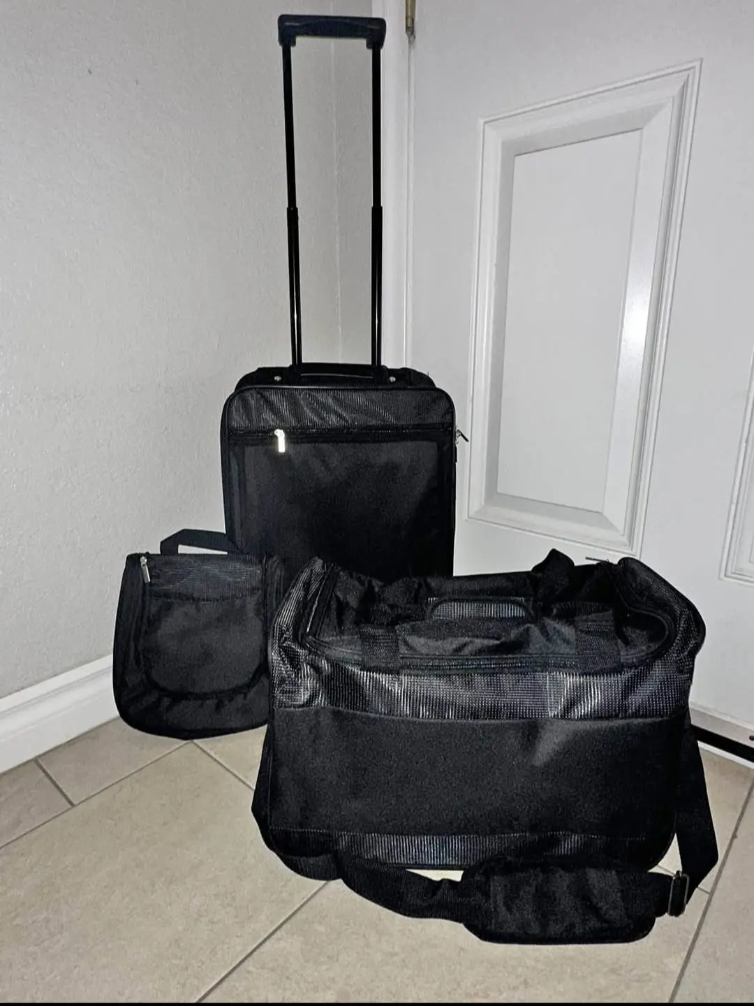 3-PIECE BLACK LUGGAGE CARRY-ON 18" SUITCASE DUFFLE BAG SET