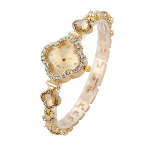 Women's 28mm Alloy Gold Clover Fashion Watch - Gold-Plated Quartz Dial, Crystal-Studded Bling Bracelet, Rhinestone Decor, Lightweight Designer Clasp Jewelry, Accessories for Women, for Work & Party Wear