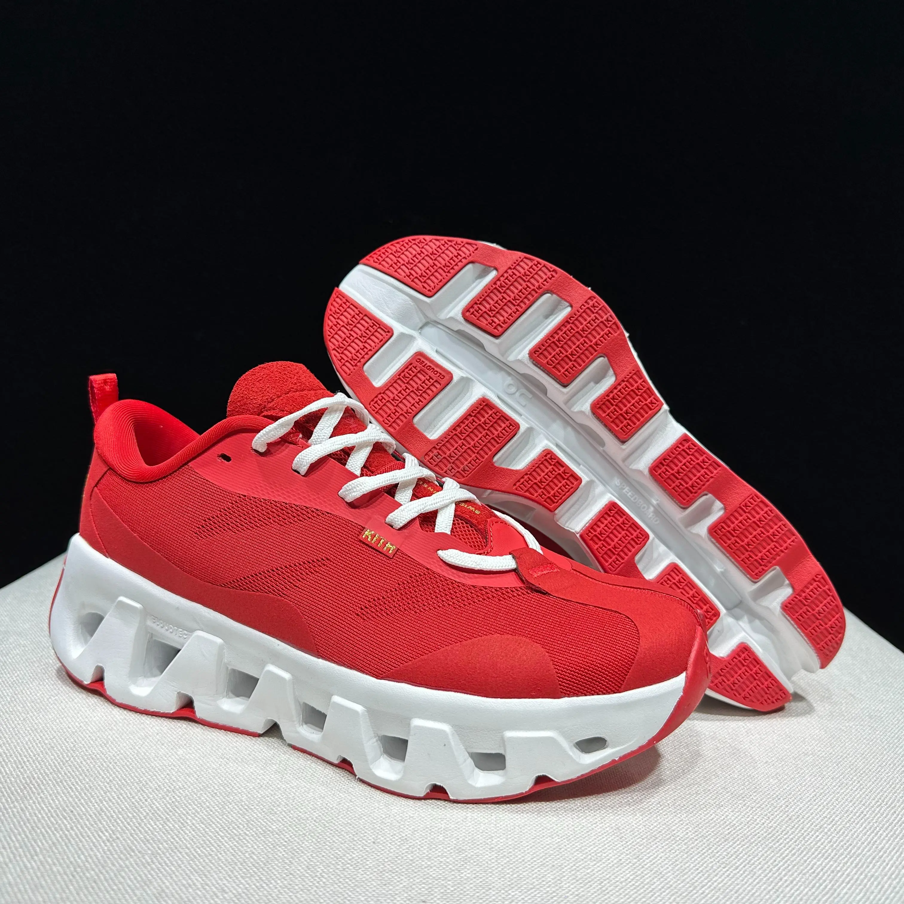 Daily Stroll Fire Red Ventilated Woven Mesh Chunky Athletic Low Tops Plush Ankle Lining Scratch-proof Upper For Mall Shopping Friend Meetups