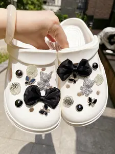 16-Piece DIY Detachable Shoe Accessories, Bowknot & Bear Buckle, Multifunctional for Sandals, Flip-Flops, Beach Bags, Perfect Gift, Decor