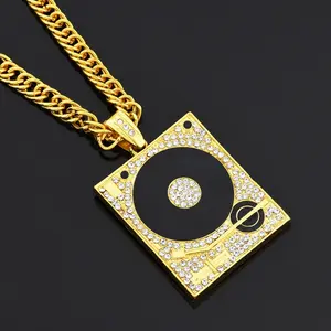 Trendy Black Vinyl Player Pendant Alloy Necklace personalize keyring mens gold cross exquisite jewelry men charm phiten back statement drop name tiktaalik wisteria patiala panamanian paige azzi kendyl lil baby eve freemason og blohsh ring holder male
