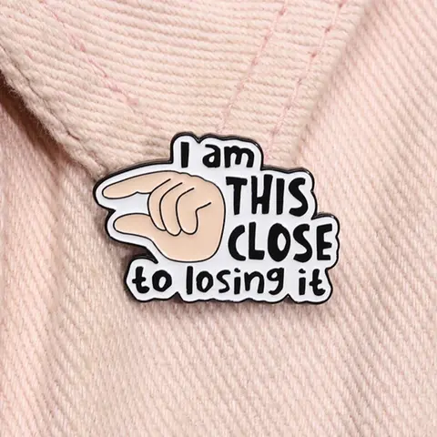 Fashion Brooch, Cute Funny Hand Gesture Design Brooch, Enamel Pin, Alloy Brooch Pin, Lapel Pins Suitable for Backpacks, Jeans, Scarves, Hats Decoration, Fashion Accessories for Women & Men, Summer Charms Accessories, Brooch Pin Clip