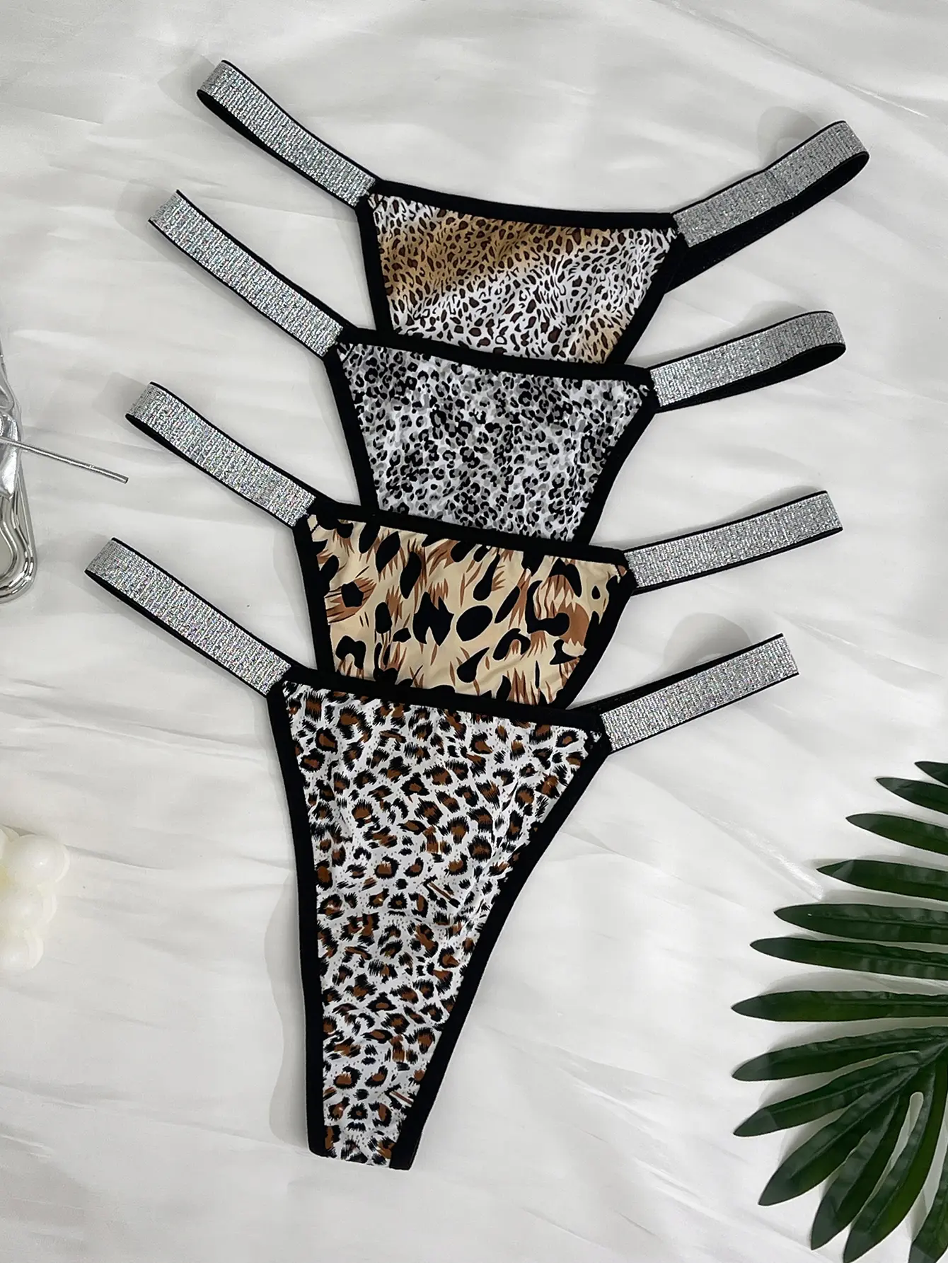 Women's Leopard Pattern No-Show Panties, Buttery Soft Seamless Underwear. Sexy & Stretchy Invisible Briefs for Everyday. criss cross sticky storage sheer  lace scoop  wireless  tshirt popilush Elegant Breathable Bra Set  and  mesh full  support