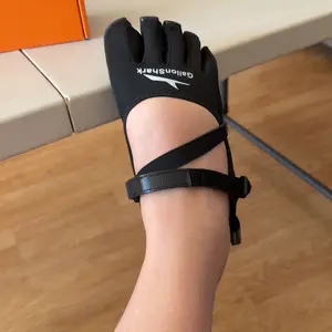 Barefoot Magic Claw Five-Toe Shoes Multi-Functional Ultra-Portable Hook-and-Loop Women's Shoes New Women's Fitness Training Yoga Hybrid Soft-Sole Dance Shoes Indoor/Outdoor Pilates Toe-Separating Shoes White