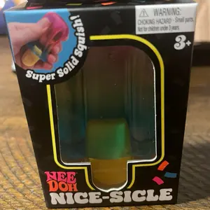 Schylling NeeDoh Nice-Sicle Squishy toy