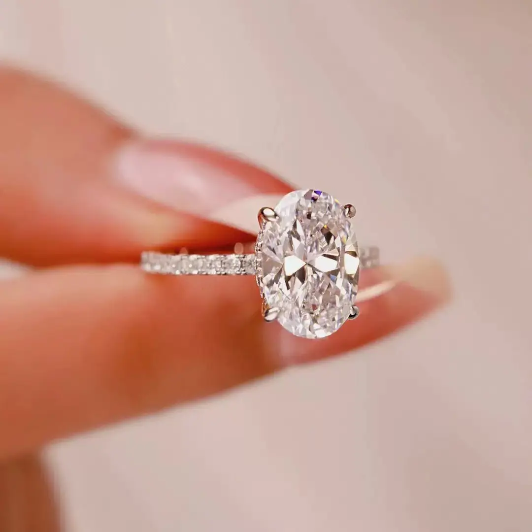 Oval Cut Moissanite Engagement Ring for Women, Sparkling Solitaire Promise Ring with Pavé Band, Bridal Wedding Jewelry, Anniversary Gift for Her, Dainty Minimalist Ring, Affordable Luxury Jewelry Gift