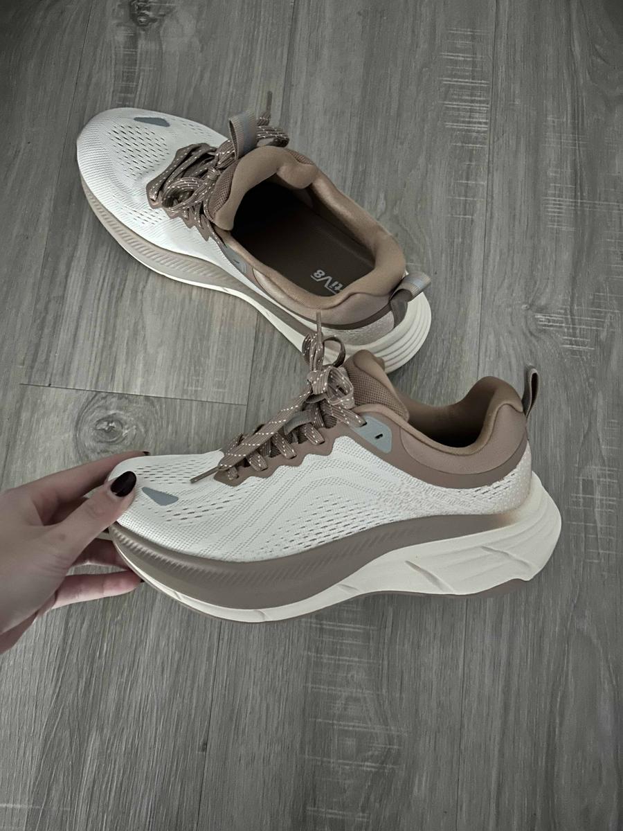 Item: BEIGE/KHAKI, 9.5