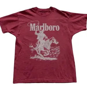 Red Marlboro cowboy graphic T-shirt, Unisex T-shirt, Gift T-shirt, Y2k Unisex Graphic Tees Gothic Grunge Emo Scene Amity Affliction Style Clothes Menswear Womenswear Streetwear