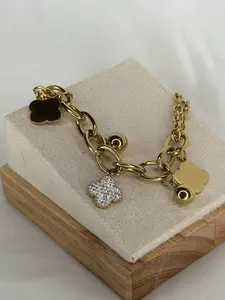 Clover charm bracelet