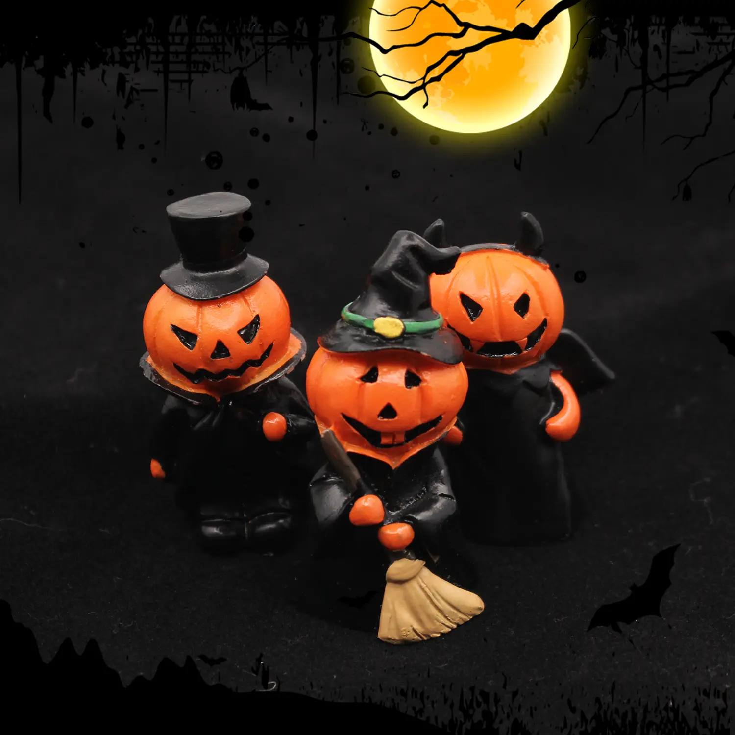 3PCS Cute Halloween Pumpkin Figurines Indoor Decorations, Cute Resin Halloween Tabletop Ornaments, Perfect for Home and Office Indoor&Outdoor Halloween Decor