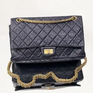 Pre-owned leather Shoulder Bags Chanel Reissue 2.55 Classic Flap Bag in Aged Midnight Blue Calfskin and Gold Tone Hardware