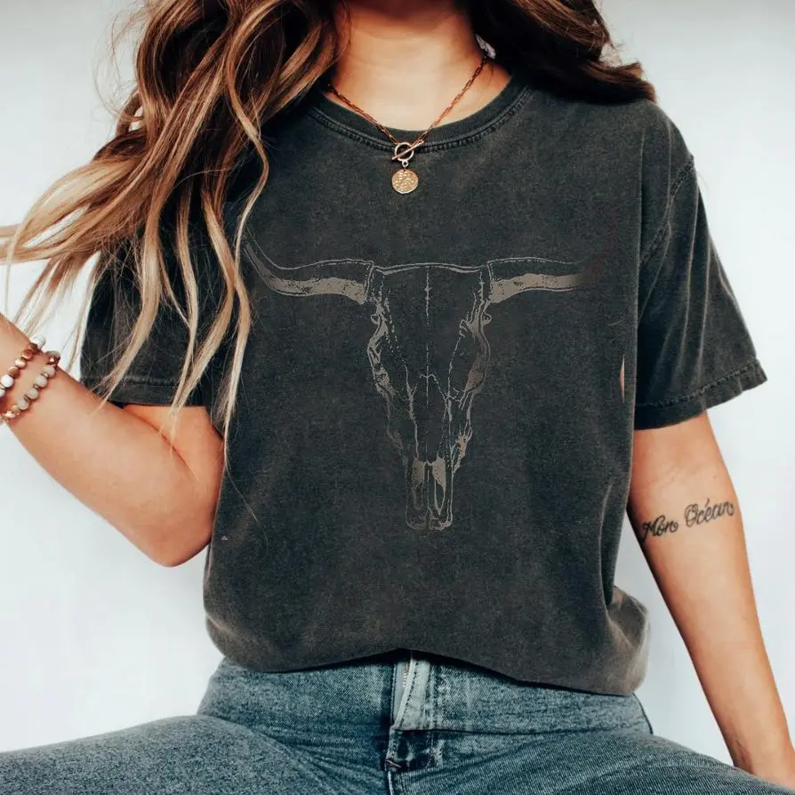 Comfort Colors Boho Cow Skull T-shirt, Western Boho Graphic Tee, Unisex Gift