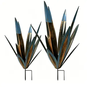 2Pcs 1 Large & 1 Small Hand-Painted Metal Agave Decorative Stake, Rustic Countryside Art Sculpture, Perfect for Home Courtyard Lawn Patio Garden Decoration, Ideal Easter Valentine's Day Housewarming Gift