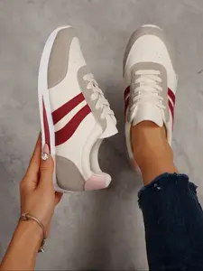 Women's new low-top lace-up casual sneakers, fashion trend simple and versatile casual shoes, comfortable, breathable and soft flat shoes suitable for daily leisure and commuting to work and school, outdoor walking shoes, a must-have for gifts
