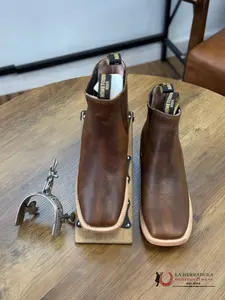 HOMETOWN AVEJENTADO MIEL SHORT-BOOT SQ. TOE