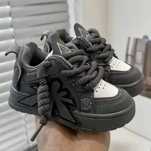 A Pair of Stylish And Comfortable-On Skate Shoes Children, Perfect Indoor And Outdoor Play, Suitable All Seasons And Festive Occasions