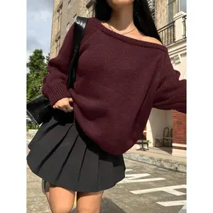 HoloChic casual loose solid-color raglan-sleeve sweater for autumn/winter, off-shoulder design; knit fabric made from polyester; can be worn under a raincoat.