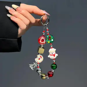 [Lianwang] Christmas gift mobile phone lanyard premium camera lanyard pendant Christmas hairball beaded chain wrist lanyard wristband strong bracelet hanging jewelry anti-lost key pendant shell rope ins