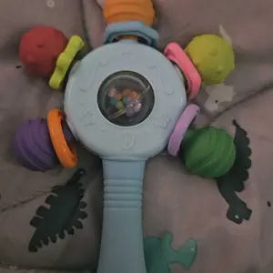 Baby Teether Rattles Toy, 1 Count Infant Baby Teething Toy with Suction Cup, Baby Sensory Toy, Early Education Sound Toy, Birthday Gift for Boys & Girls