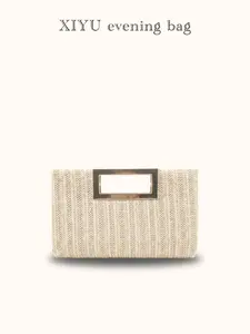 Straw Clutch Bag for Women, Lightweight Breathable Summer Clutch, Handle, Ideal for Beach, Vacation, Bridal Shower, Evening Clutch Bag