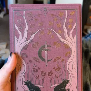 Bookish Kindle Case: Heir of Cursed Kingdoms | For Kindle Paperwhite (12th Gen) & Colorsoft (1st Gen) with MagSafe CompatibleMagnetic Shell & Built-In Stand