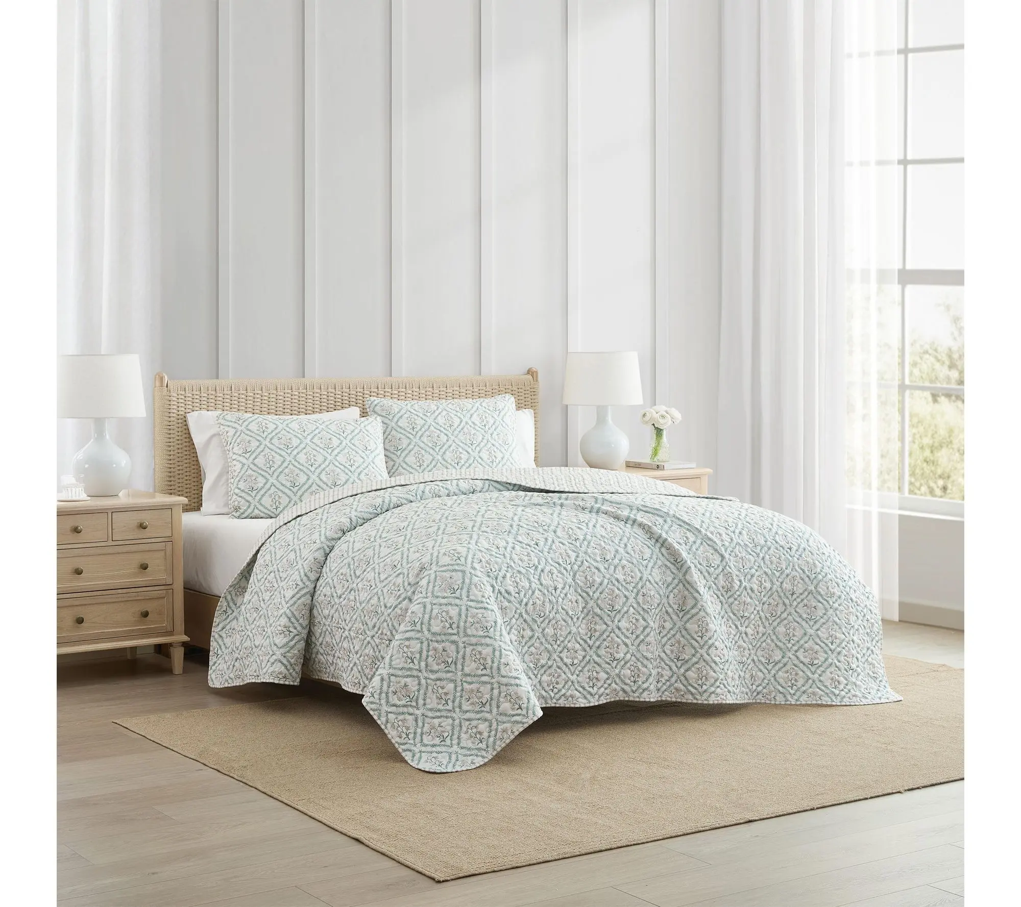 Martha Stewart Costa Green King Quilt Set