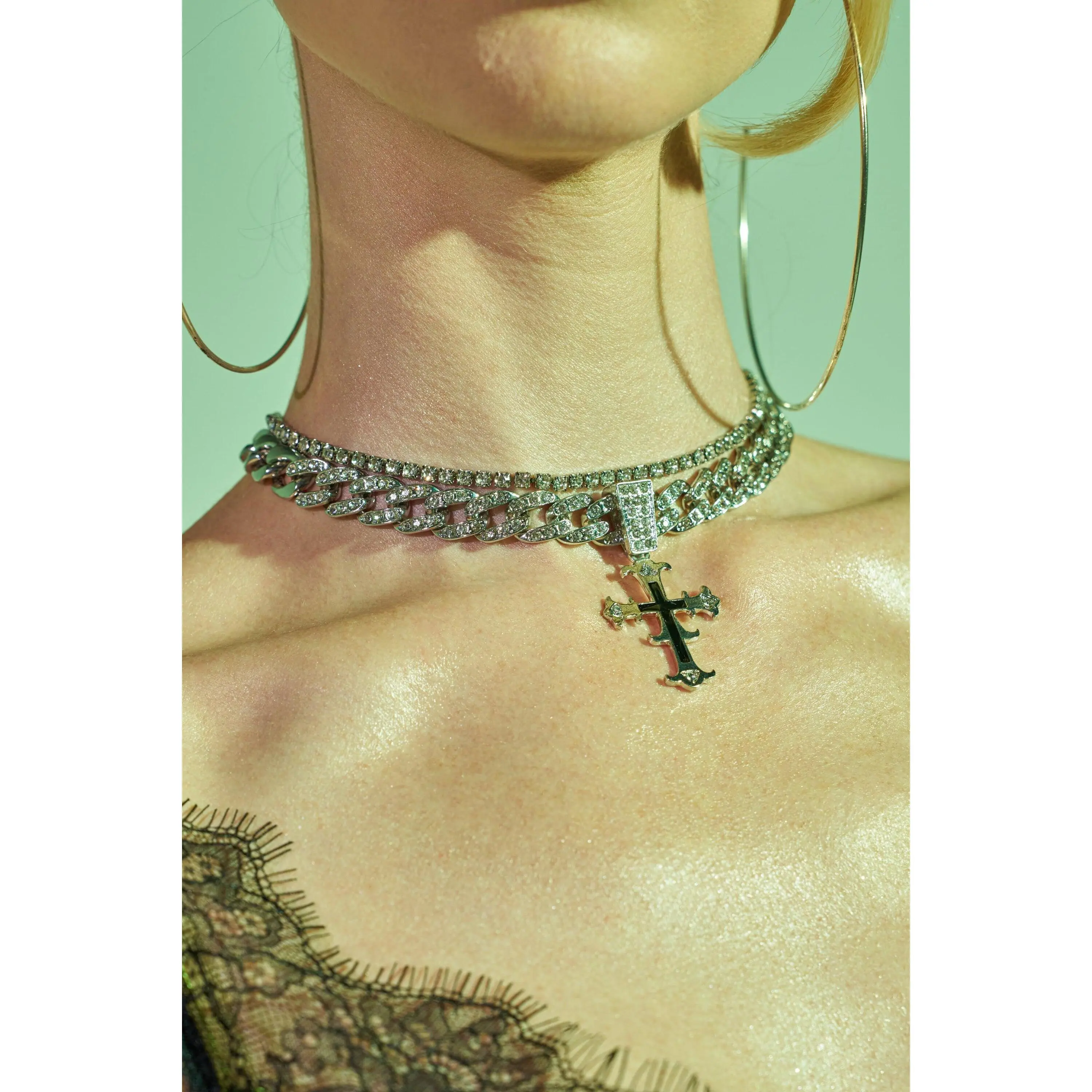 ON INSTA NECKLACE