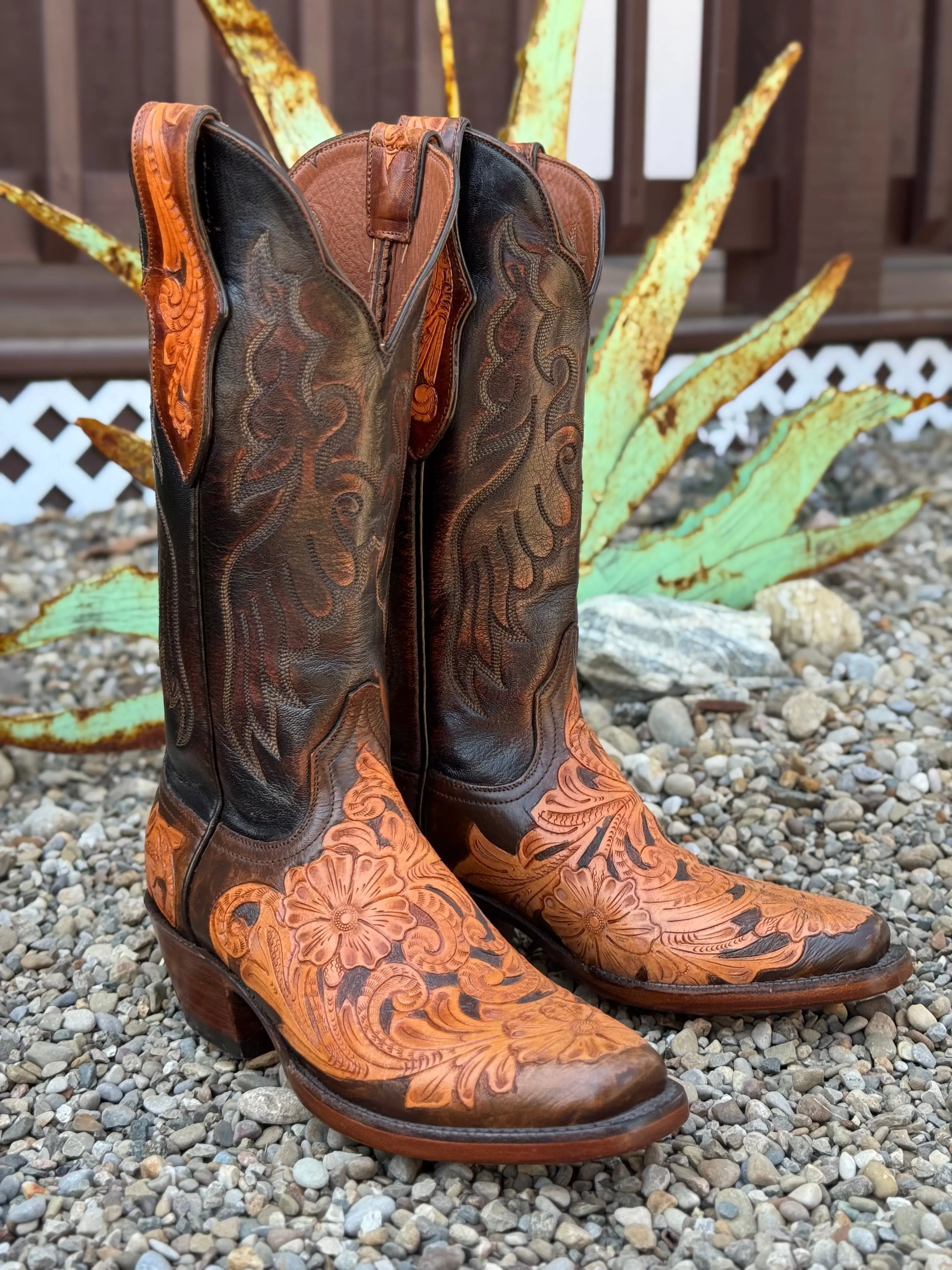 Black Jack Women's Hand-Tooled Brushed Off Brown Narrow Square Toe Cowgirl Boot HTP209-V4