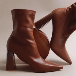 Belovely Women's Pointed Toe Chunky Heel Ankle Boots - Moden-1 | Fall Style Shoes for Corporate OOTD & Everyday Comfort - Brown Leather Booties - Girl