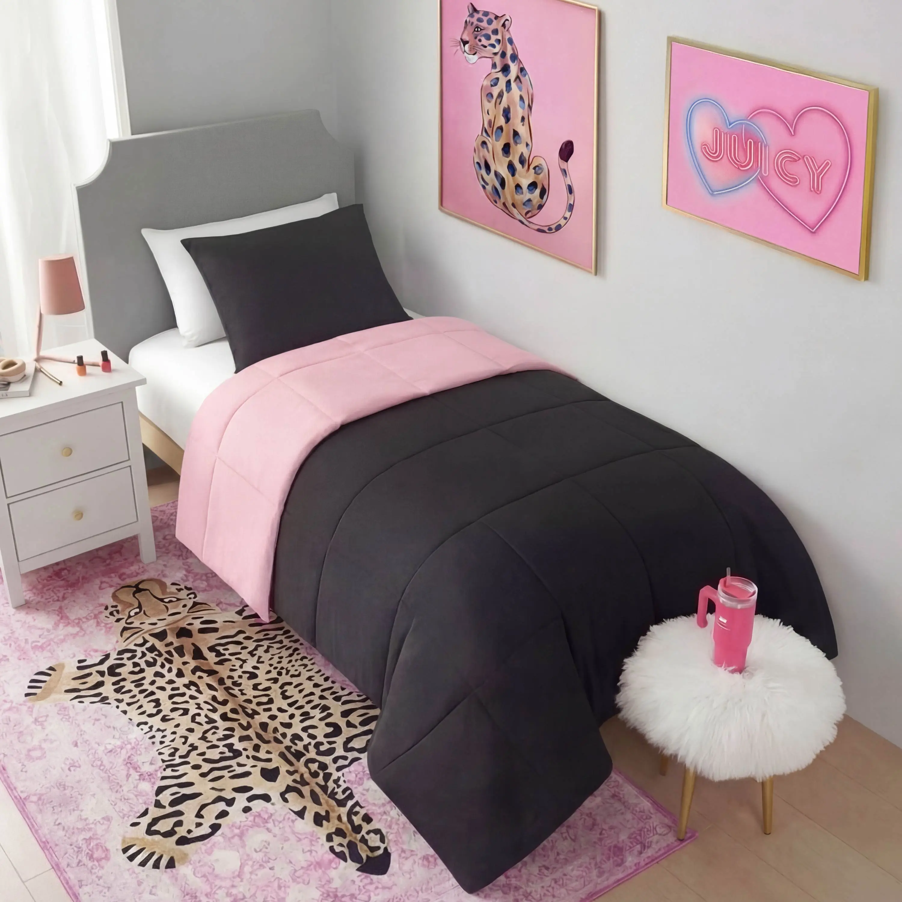 Juicy Couture Finely Washable Rug, 5' x 7'