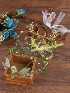 Handmade Moon Fairy Crown – Woodland Fairy Headpiece for Women & Girls, Renaissance & Halloween Costume, Wedding & Photoshoot Hair Accessory