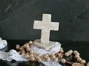 Grey Mexican Onyx Crystal Cross With Heart Shape Base 3"