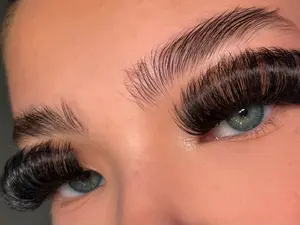 Stormie  extra bold strip lash 30mm dramatic volume