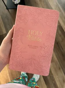 KJV Holy Bible, Gift Edition King James Version, Faux Leather Flexible Cover, Blossom Pink Floral (KJV Gift Editions)