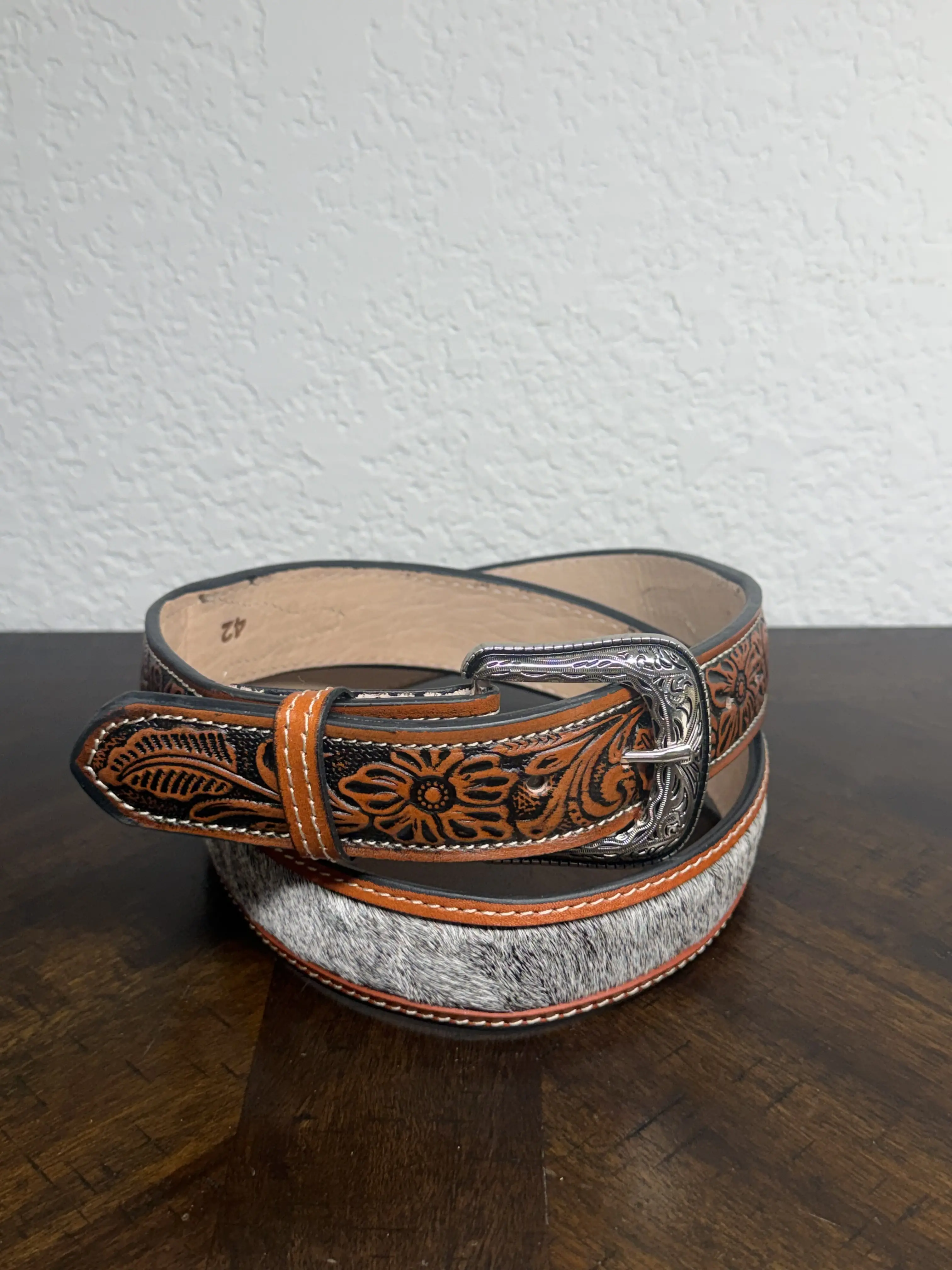 Leather Cowhide Belt Size 42 - Classic Design