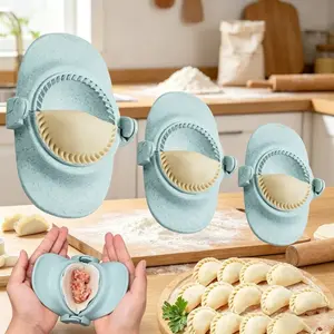 3-piece set of multi size non stick food grade dumpling edge pressing molds, simple and practical kitchen style, quickly making perfect edge pressed dumplings and meat filled pancakes, very suitable for beginners and family gatherings