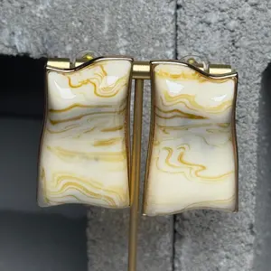 Flash Wave Stud Earrings