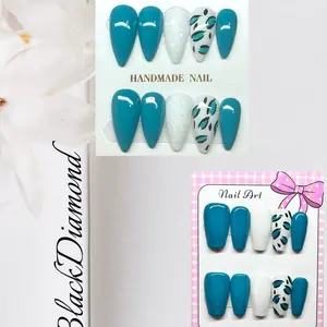 Turquoise, blue and white Cheetah Design Handmade Acrylic Press On Nails 10 PCS - Lightweight, Durable, Available in Various Shapes and Sizes