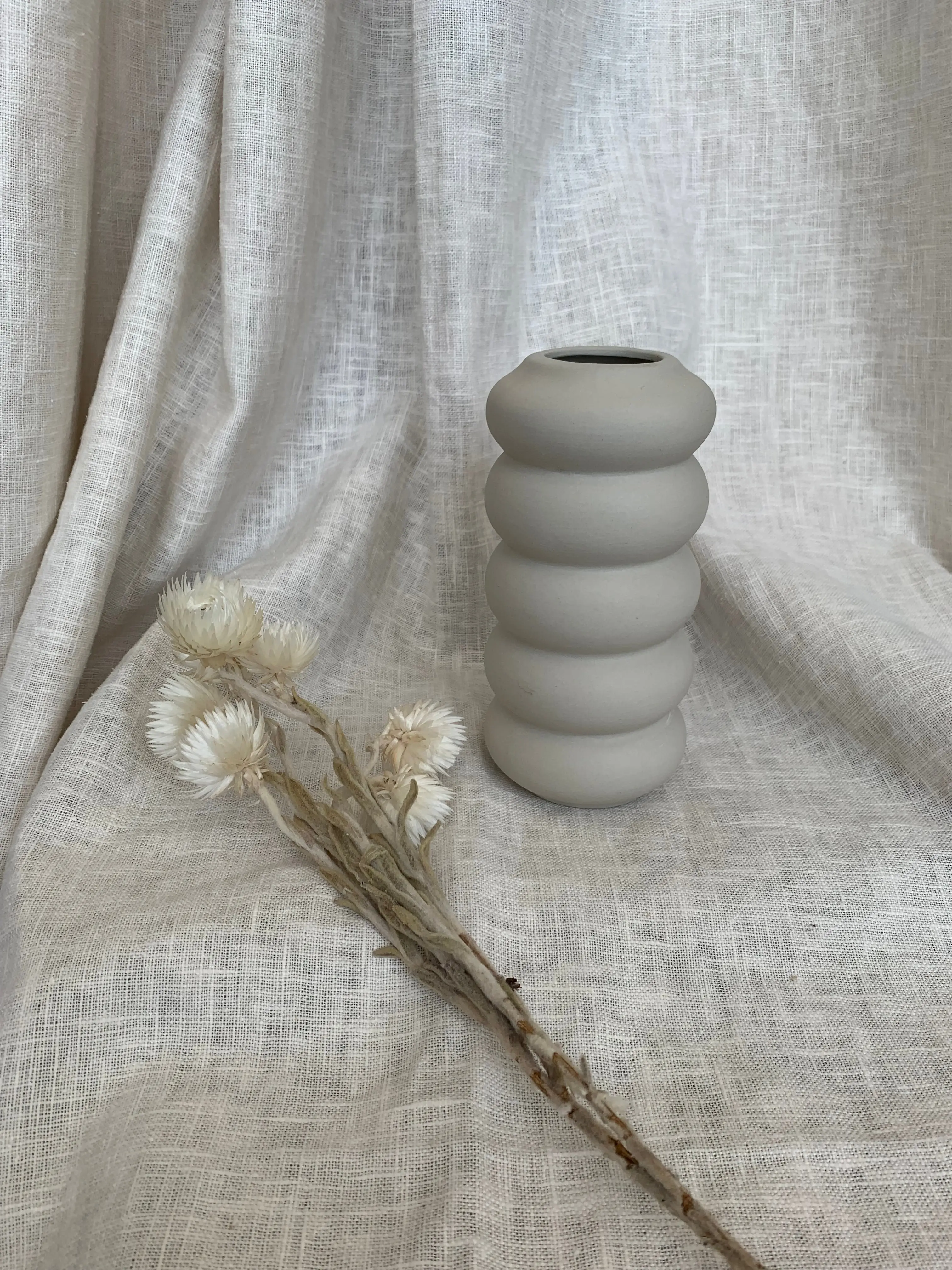 RIBBED CERAMIC VASE